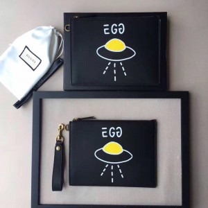 Gucci black egg purse GC07WM031